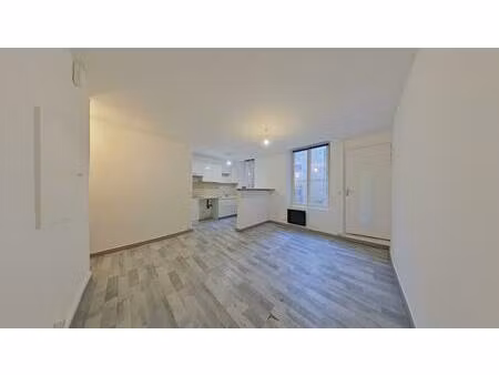 location appartement 2 pièces 42m² poitiers 86000