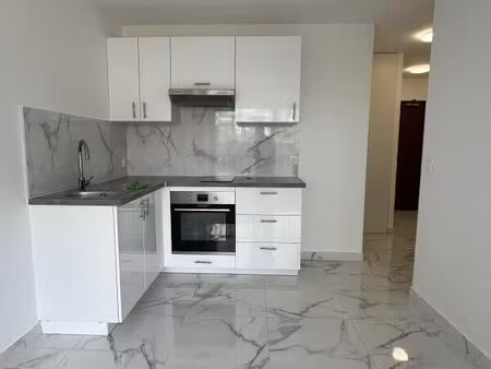 location appartement 2 pièces 32 m² à puteaux (92800)