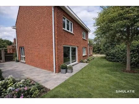 dubbele woonst op 3000m² met uitzicht op natuur en water