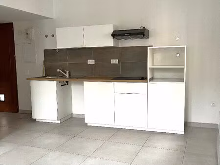 location appartement 2 pièces 33m²