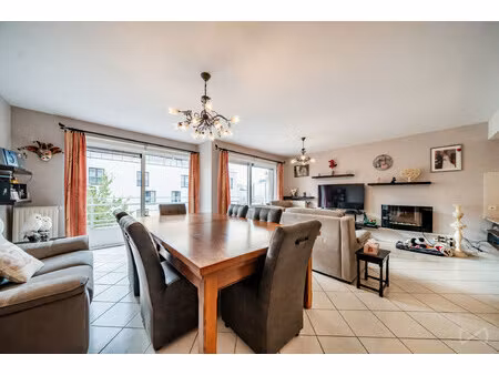 appartement te koop in sint-jans-molenbeek met 2 slaapkamers