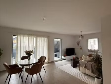 annonce location appartement 4 pièces de 87m2 à feigeres (74160) - paruvendu.fr ref 992784