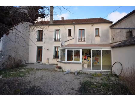 vente maison 7 pièces 197 m² à ussy-sur-marne (77260)  325 000 €