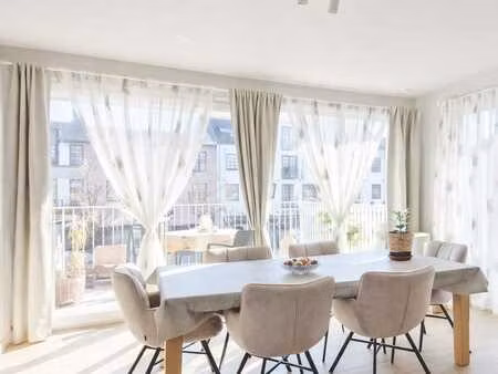 appartement te koop in zoersel met 3 slaapkamers