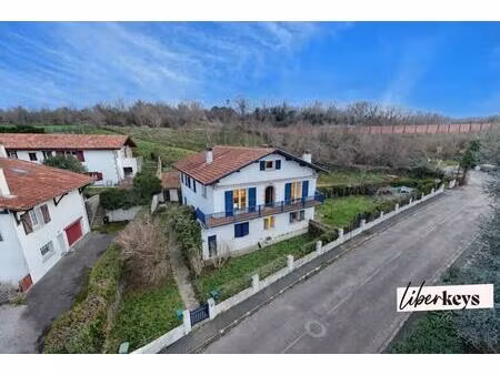 t7 176 m² à ciboure