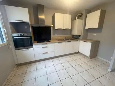 location appartement 3 pièces à bruz (35170) : à louer 3 pièces / 64m² bruz