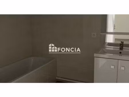 f4 de 82 m2 centre ville juvisy avec parking