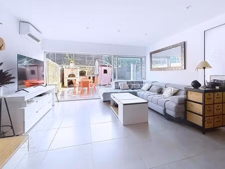 maison 4 pieces de 76 m ² / grasse