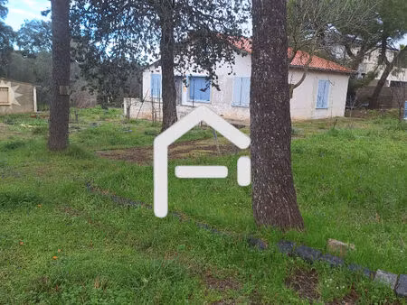 ( balaruc 34540) terrain env 1652 m2 constructible avec démolition .