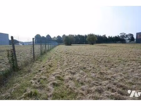 terrain constructible viabilisé à vendre