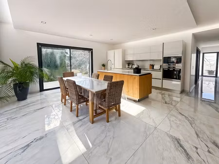 vente maison 5 pièces 129.31 m² à allauch (13190)  998 000 €