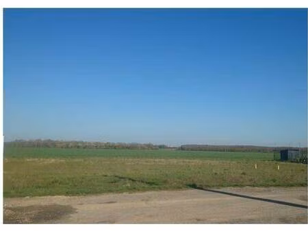 terrain constructible viabilisé à vendre