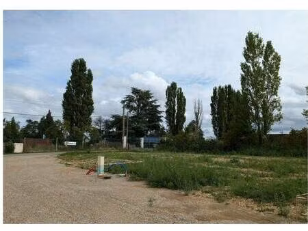 terrain constructible viabilisé à vendre