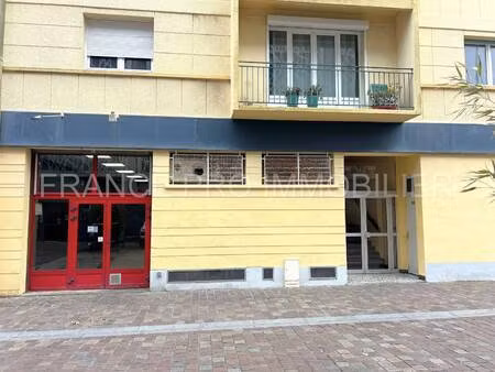 local commercial à louer