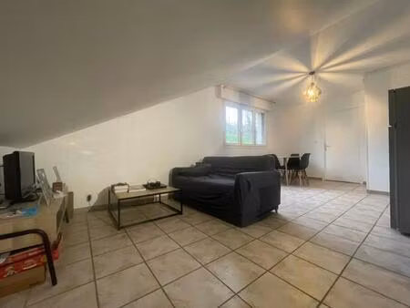 appartement 2 pièces de 32 m² à vaux-sur-seine