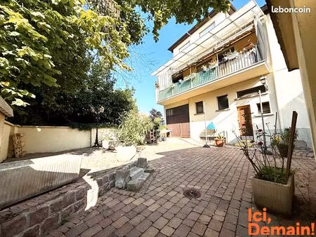 immeuble 17 pièces 388 m²