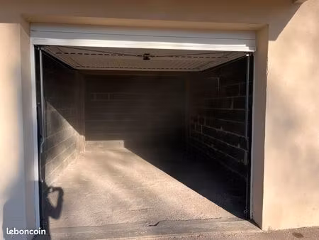 garage quartier universitaire