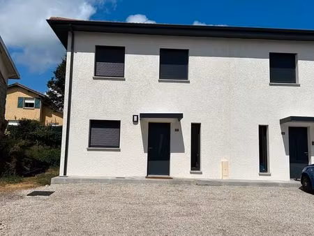 maison neuve louee meublee - bressolles