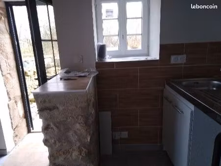 studio équipé meublé avec jardin