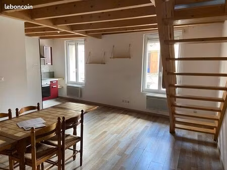 appartement t4 – 102.60 m² au sol – location 730 cc