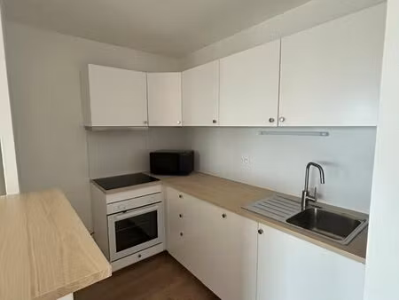 t3 70m2 avec parking + balcon - rue de nantes