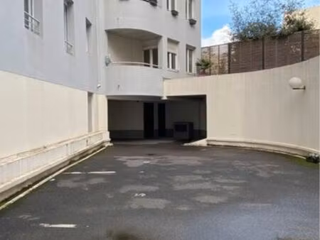 place de parking boulogne-billancourt (proche porte saint cloud)