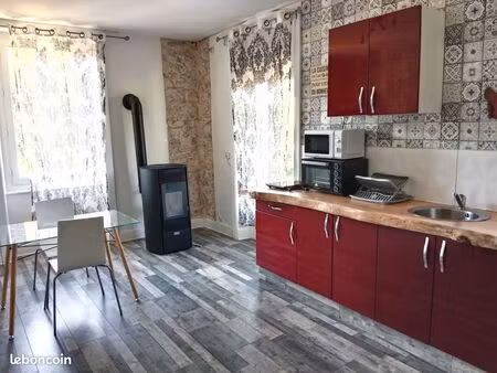 t3 70m2 meublé avec terrasse- eau edf compris