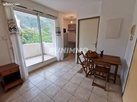 studio 1 pièce 20 m²