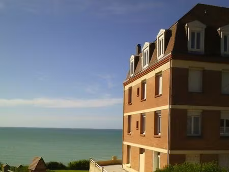 a louer studio meublé 30 m2 à st pierre en port 76540