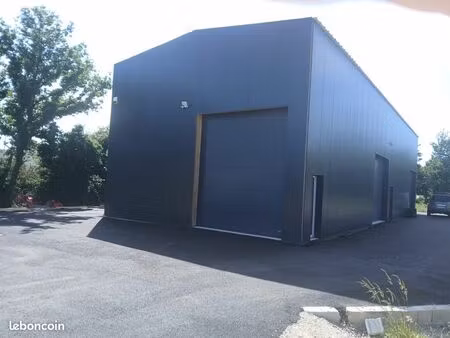 box à louer erdeven sécuriséb  accessible 24h/24 à partir de 60 e par mois