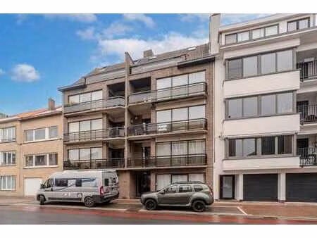 appartement spacieux à proximité du parc municipal avec un