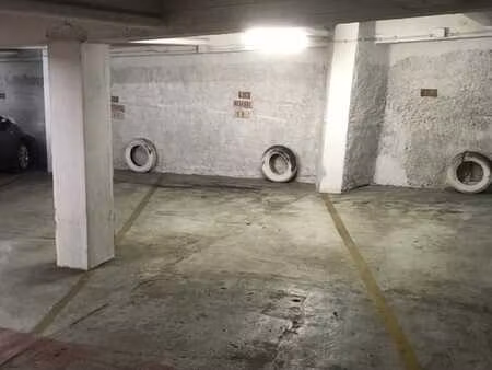 parking couvert et sécurisé en sous-sol