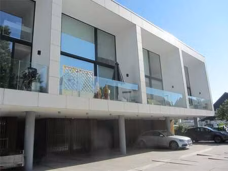 modernistische bel-étage woning met 3 slk en zicht op de ...