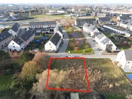 terrain à bâtir 720 m²