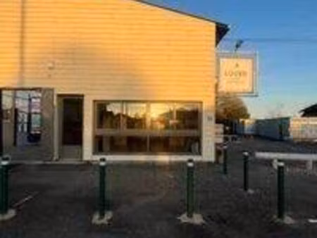 local d'activités à louer