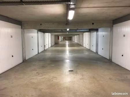 location parking/box face faculté timone 13005 marseille