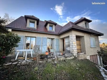 maison 130 m² saint-flour