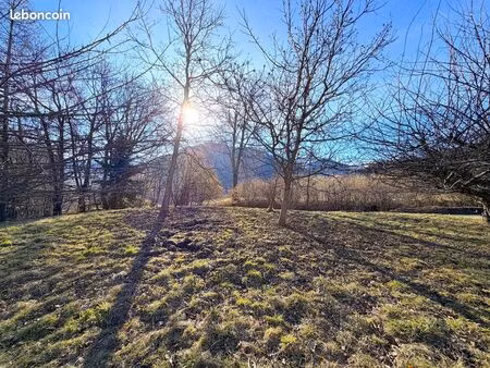 terrain 718 m² jarrier