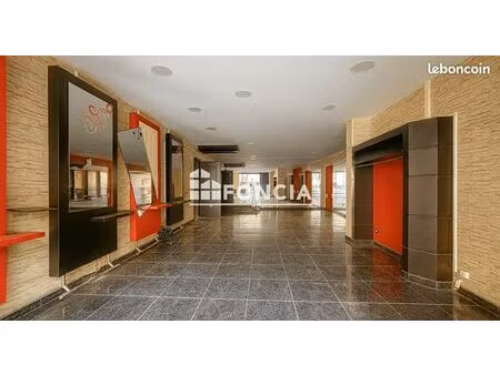 meximieux – rue de la gare | local commercial à vendre – 68 m²