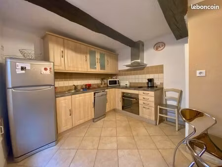 ampus charmante petite maison de village 2/3 pieces