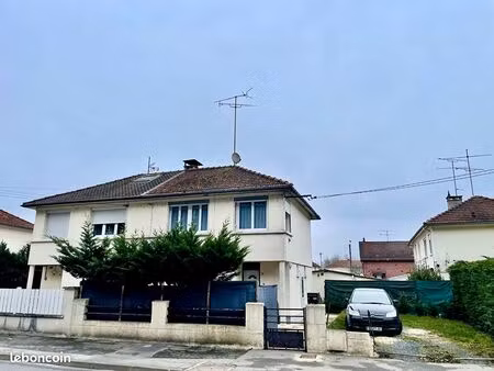 maison 3 pièces 90 m²