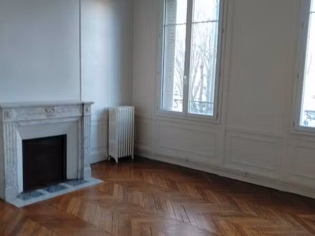 appartement f4 hyper centre soissons 820 charges comprises