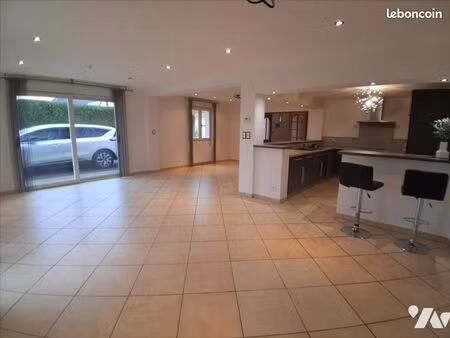 maison 7 pièces 165 m²