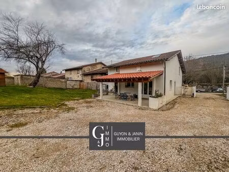 maison 6 pièces 155 m²