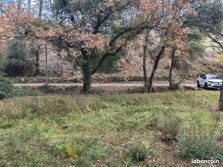 terrain 1 882 m² lorgues