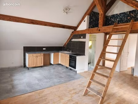 t3 sur sainte-suzanne