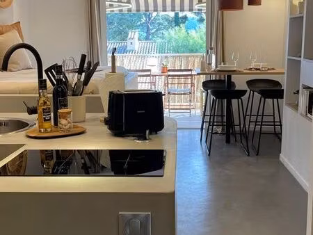 studio cosy chic – mer & pins parasol – les lecques