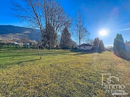 terrain 1174 m² confort