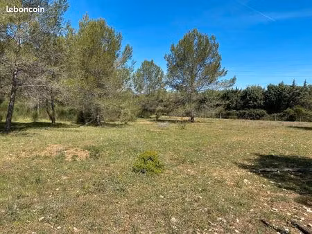 terrain 2 000 m² meounes les montrieux