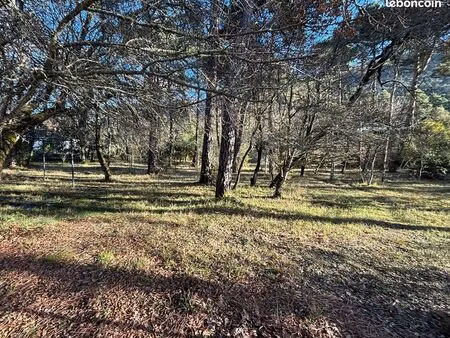 terrain constructible viabilisé – 881 m² – plan-d’aups-sainte-baume
